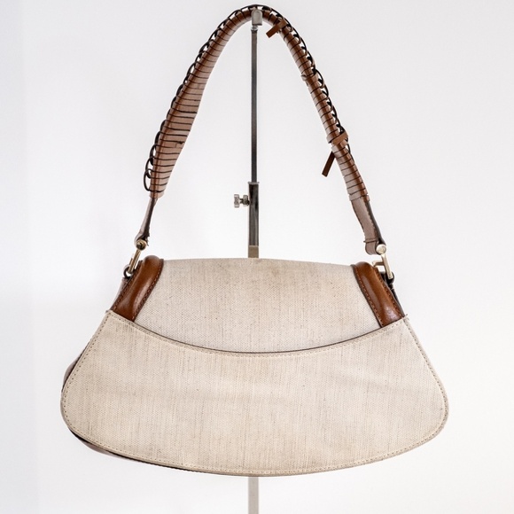 BOSS Ariell Shoulder Bag $350 - Picture 5 of 11